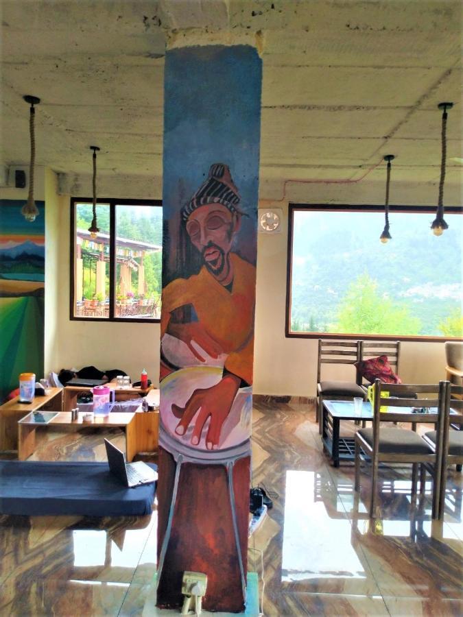 Cafe Monkbase- Food And Stay Manali  Ngoại thất bức ảnh