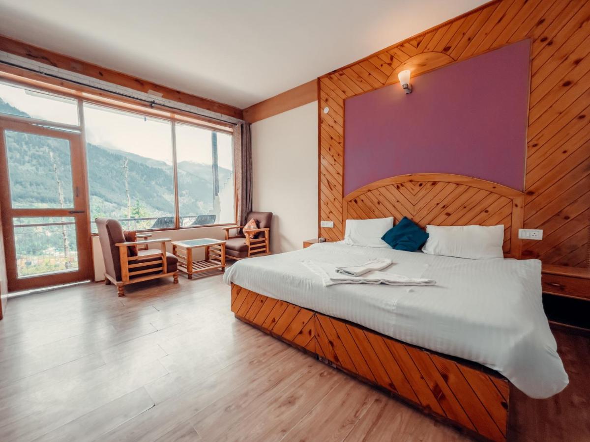 Cafe Monkbase- Food And Stay Manali  Ngoại thất bức ảnh