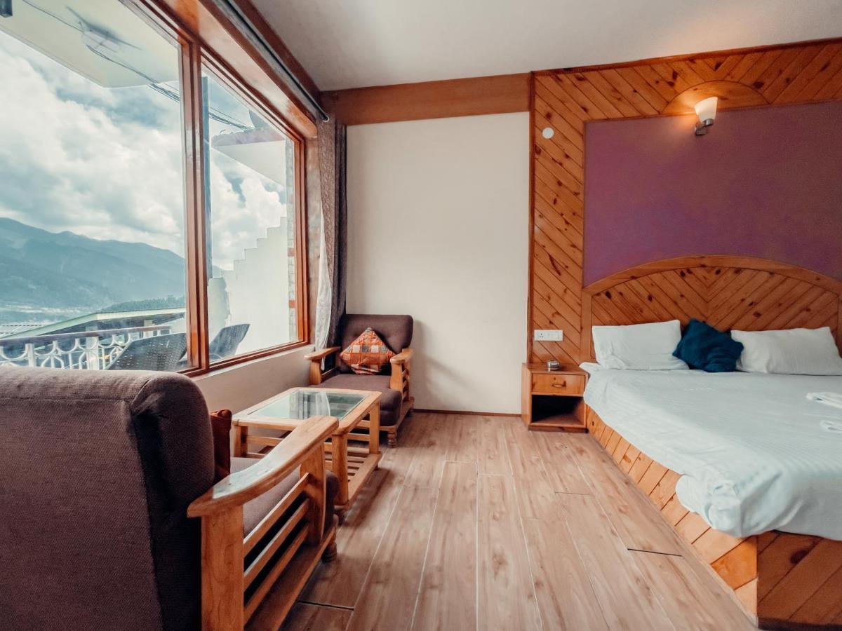 Cafe Monkbase- Food And Stay Manali  Ngoại thất bức ảnh