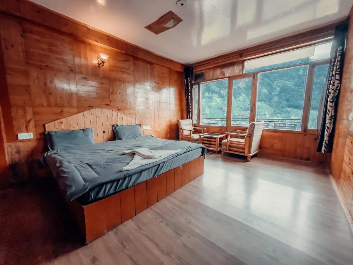 Cafe Monkbase- Food And Stay Manali  Ngoại thất bức ảnh
