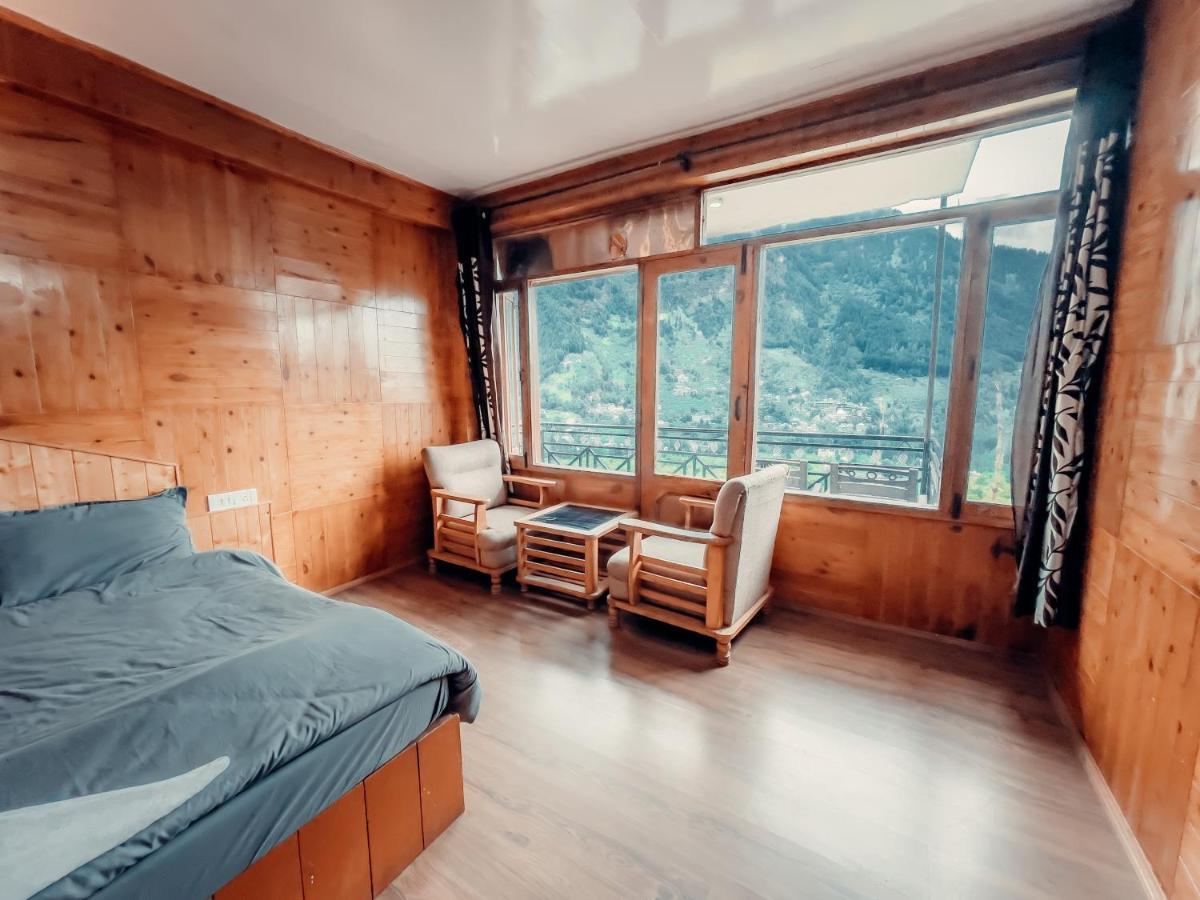Cafe Monkbase- Food And Stay Manali  Ngoại thất bức ảnh